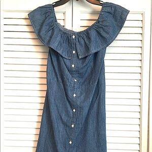 🌺Hollister Like New Denim Ruffle Mini Dress (M)🌺